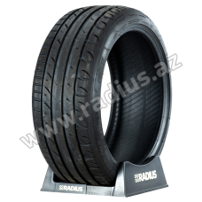 Ultra High Performance 235/40 ZR19